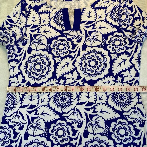 T By TALBOTS Blue Floral UPF 50+ Sun Protection Stretch Knit Top Lp PETITE - Picture 7 of 14